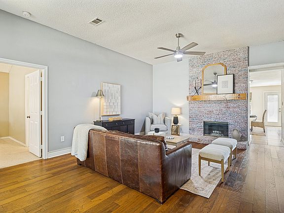 4th image of 2922 Andrea Ln