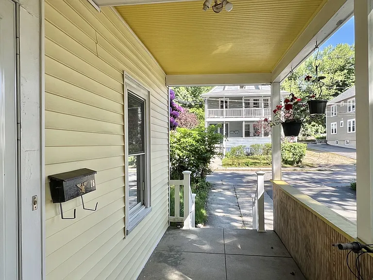 18 Richardson St #16 — Photo 17