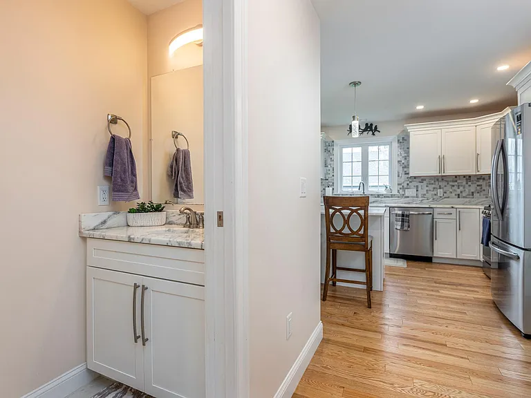 11 Dylan Dr — Photo 12