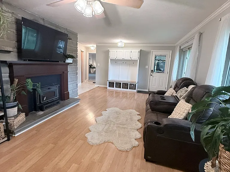 8917 Slagle Rd — Photo 28