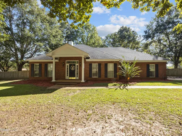 236 Wakeland Dr, Raymond, MS 39154