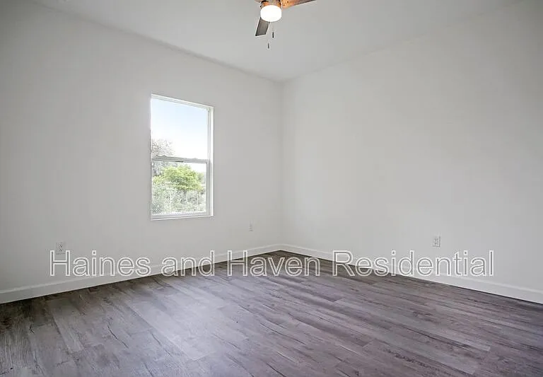 308 Pearl St — Photo 20