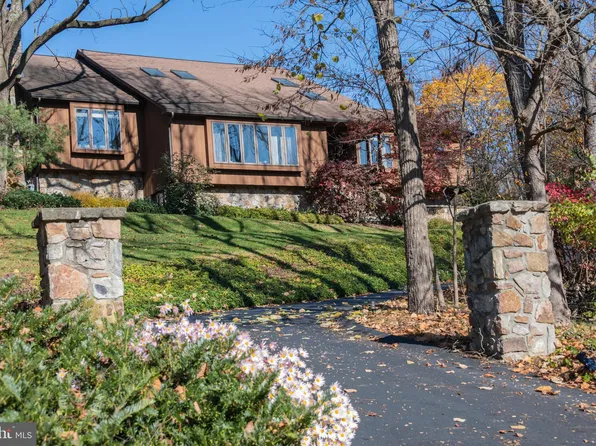 35 Belmont Dr, Hockessin, DE 19707