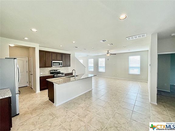 4th image of 111 Living Reef Dr