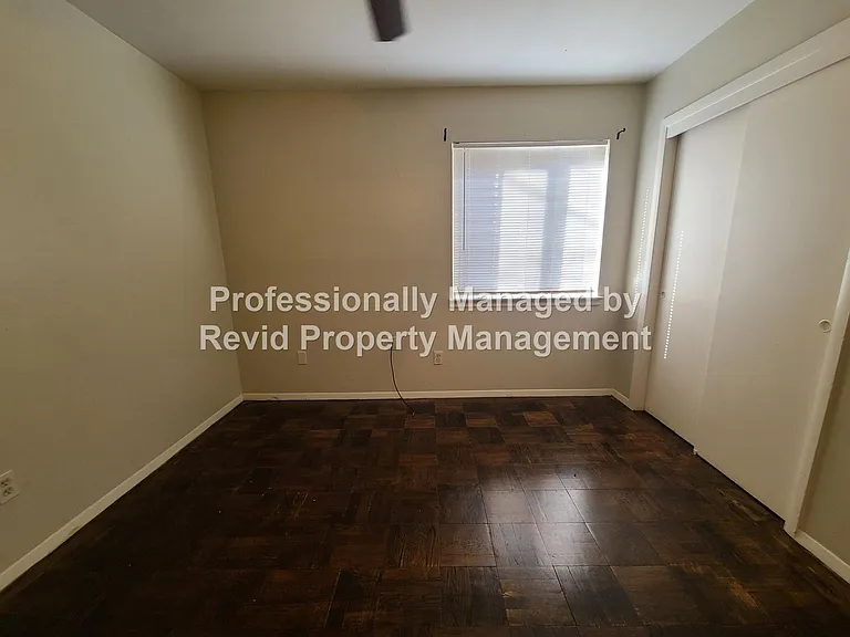 1280 Harbert Ave. — Photo 17
