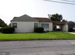 446 Hamilton Ave, Chambersburg, PA 17201