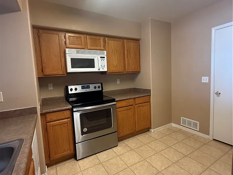 7255 Sunset Rd #2052 — Photo 10