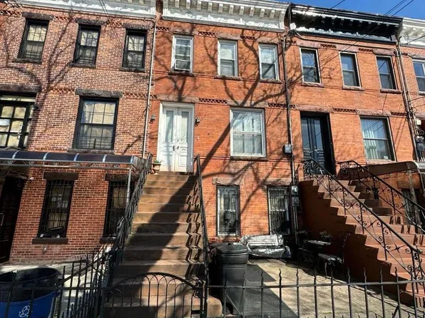 135 Milford Street, Brooklyn, NY 11208