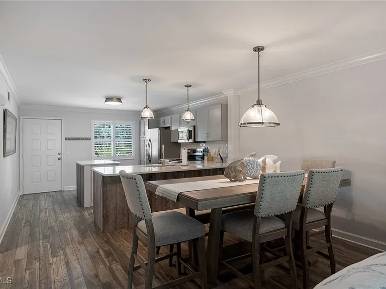 3021 Sandpiper Bay Cir #E106 — Photo 6