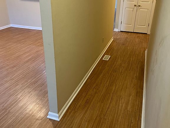 5th image of 4170 Castleman Ave #B