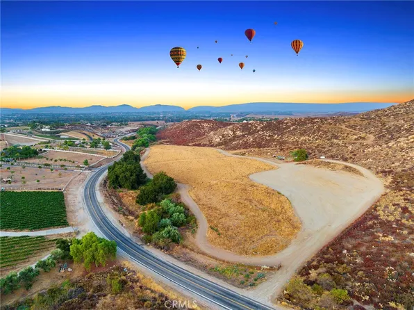 36520 E Benton Rd #11, Temecula, CA 92592