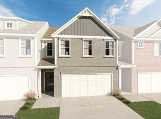 2568 Swan Lake Dr, Grayson, GA 30017