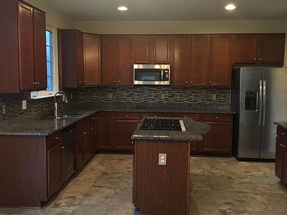 2nd image of 11 Penningcroft Ln