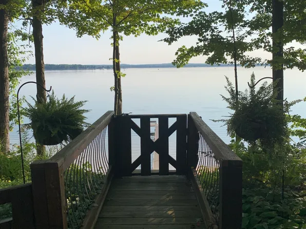 1504 S Birch Haven Beach Dr, Lake City, MI 49651