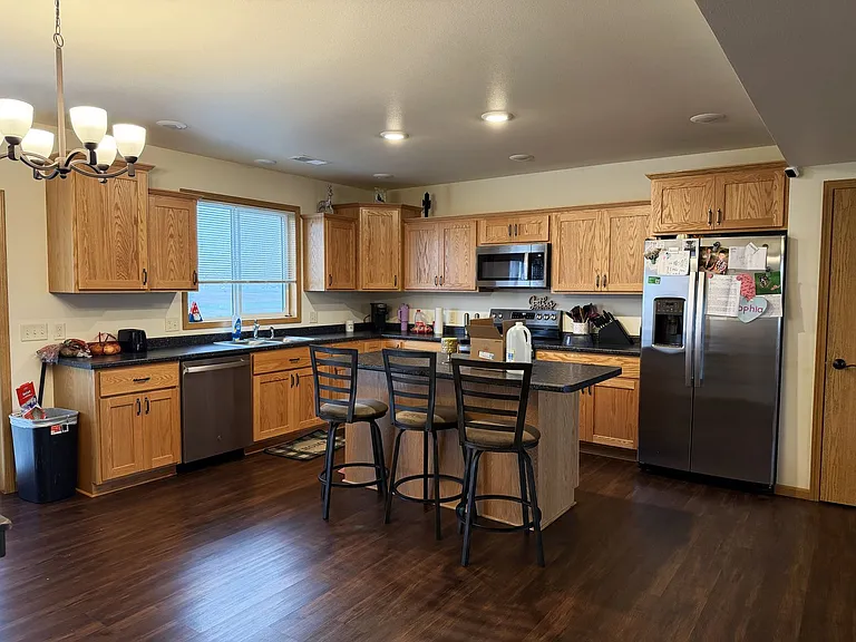 135 Sunflower St — Photo 3