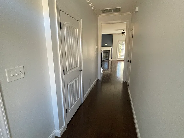 748 Carolina Ave — Photo 6