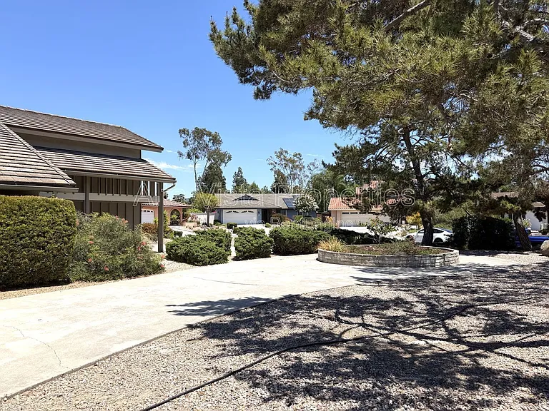 12480 Escala Ln — Photo 2