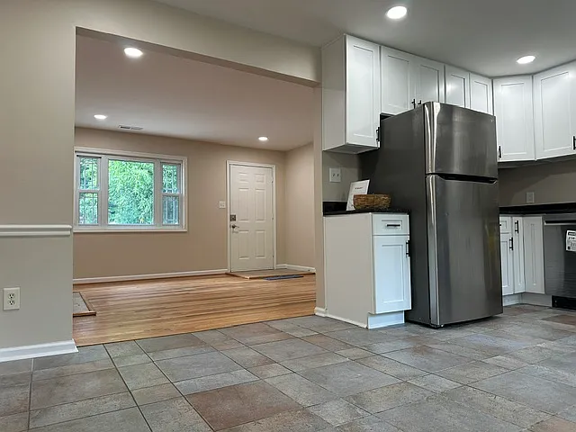 4 bed, 1775 sqft, $2,800 — Photo 3