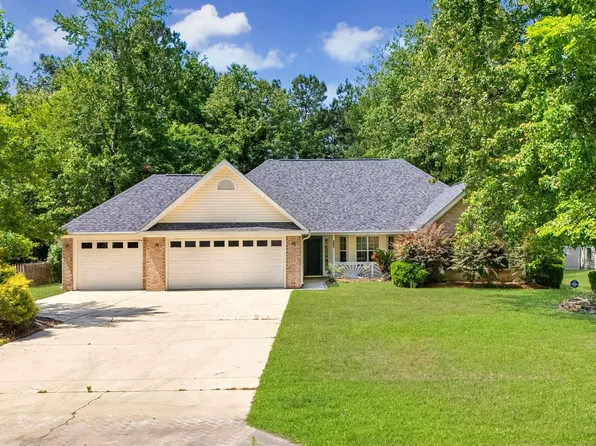205 Prestwick Rd., Myrtle Beach, SC 29588