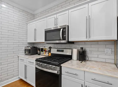 5501 Hudson Ave #407 Photo 1 5501 Hudson Ave #407 Photo 1