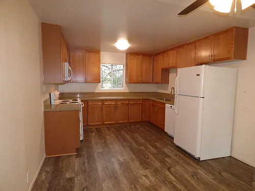 5065 Thorne Dr Photo 1
