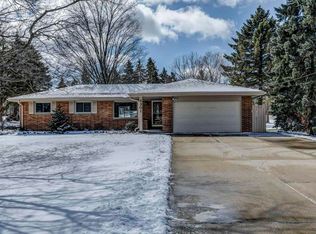5301 Twin Elms Dr, Racine, WI 53406