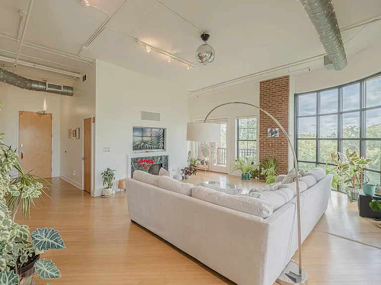 395 Central Park Pl NE #720 — Photo 21