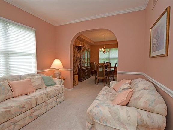 5th image of 12180 Crestfield Ct