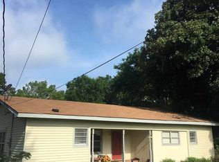 402 Red River Rd S, Redwater, TX 75567