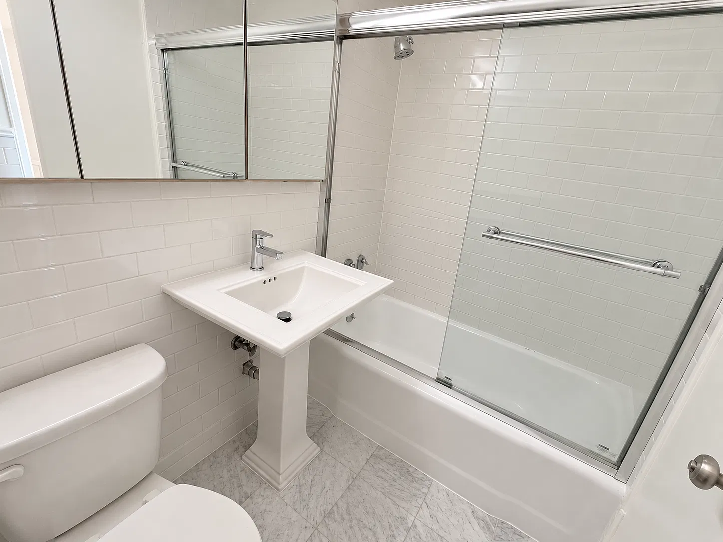 420 East 79th Street — Photo 2