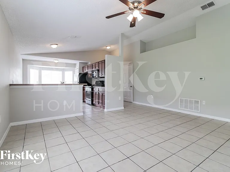 6564 Viewpoint Ct — Photo 3