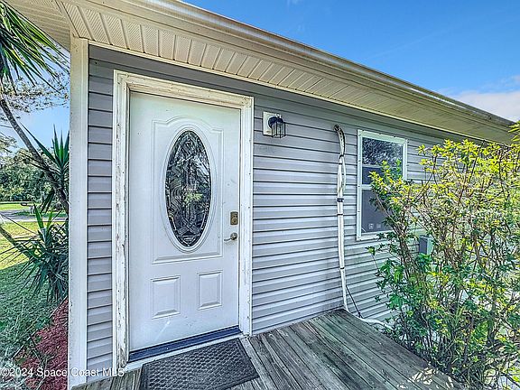 4th image of 3625 Orlando Ave