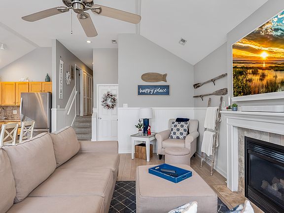 5th image of 3030 Asbury Ave #3030