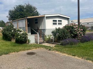 759 NW 8th St, Ontario, OR 97914