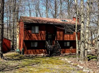 1073 Apollo Dr, Gouldsboro, PA 18424