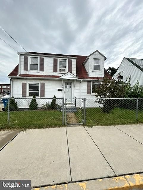 1st image of 200 N Sumner St
