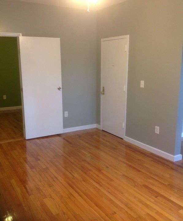 1st image of 406 Gates Ave