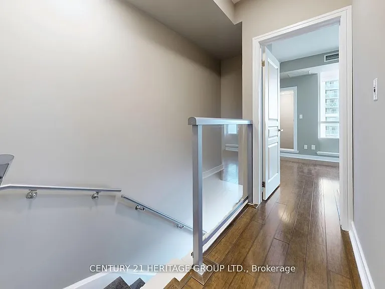 1 Avondale Ave #910 — Photo 14