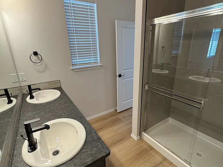 8401 E Rich Ave — Photo 6