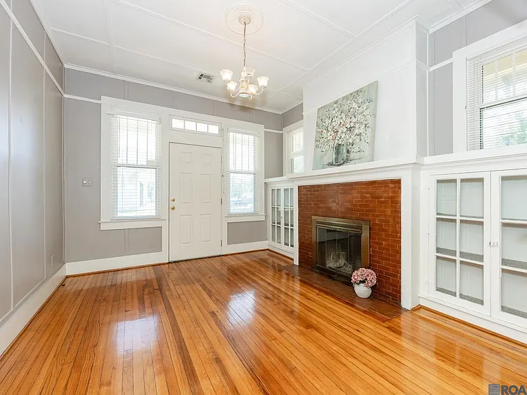 24030 Eden St — Photo 4