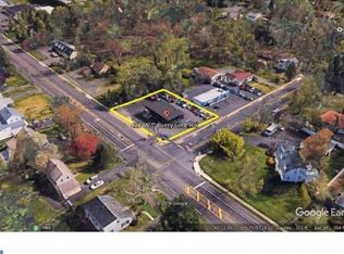 427 W County Line Rd, Hatboro, PA 19040