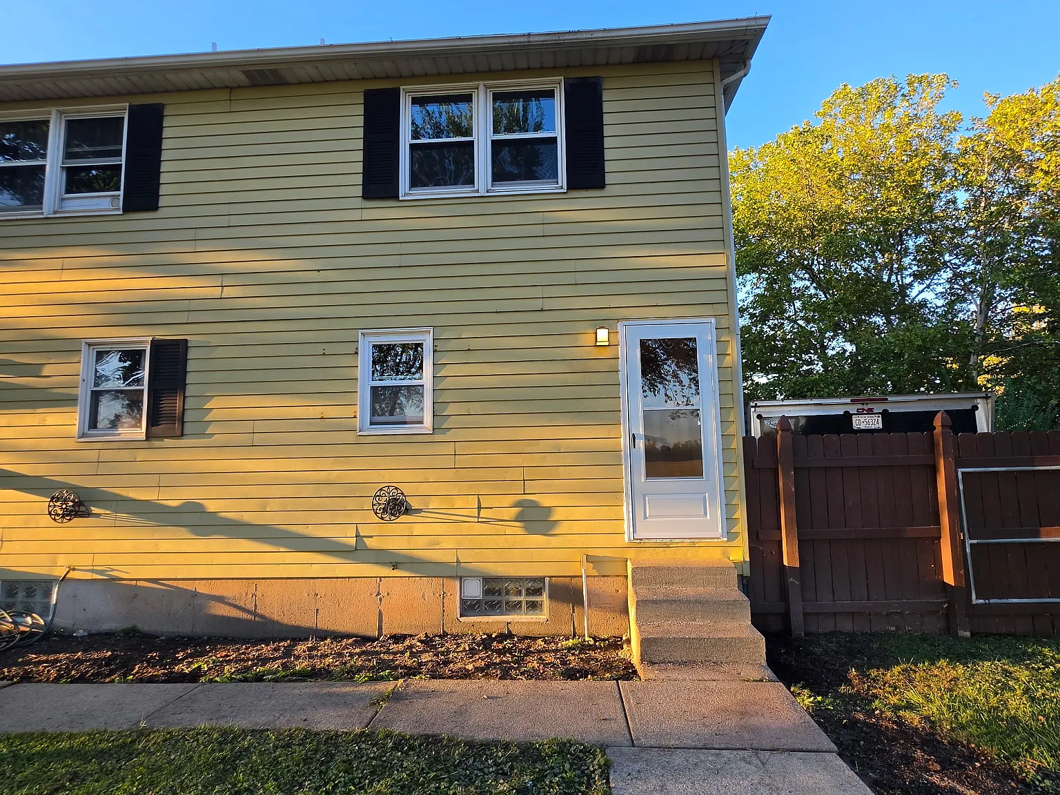 2 bed, 1500 sqft, $1,400 — Photo 2