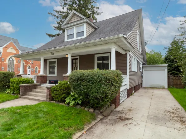 220 E Lovett St, Charlotte, MI 48813