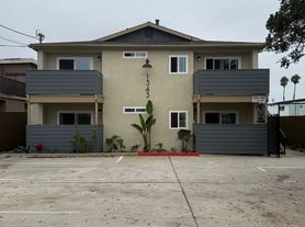 1343 Grove Ave