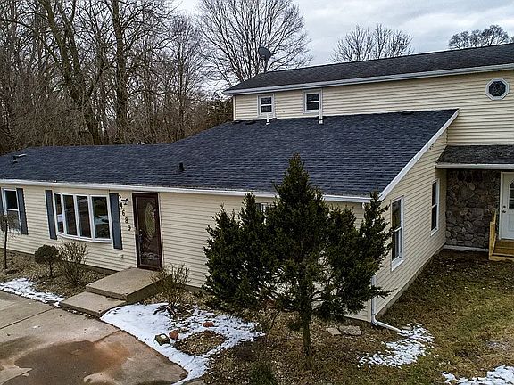 2nd image of 24689 Minuteman Dr
