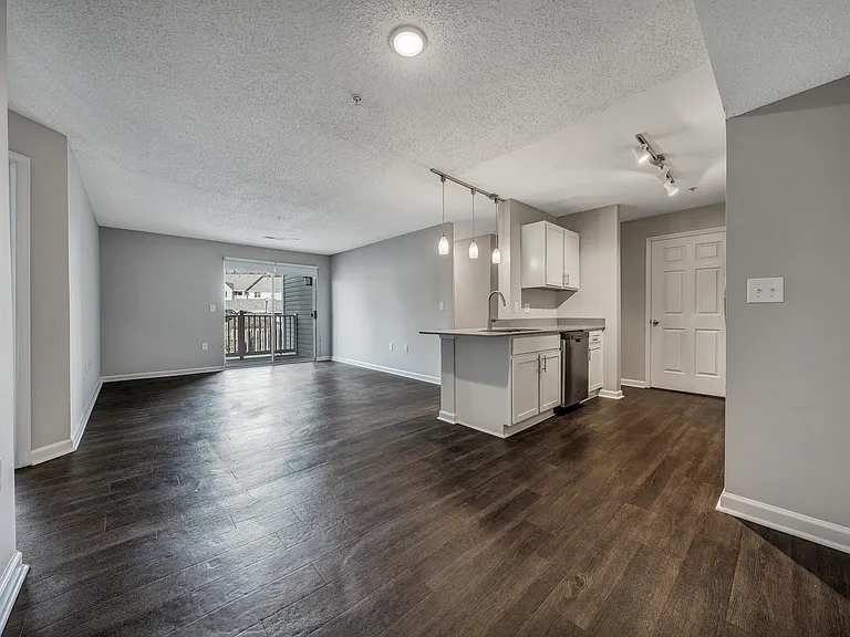 Sunscape Apartments — Photo 19
