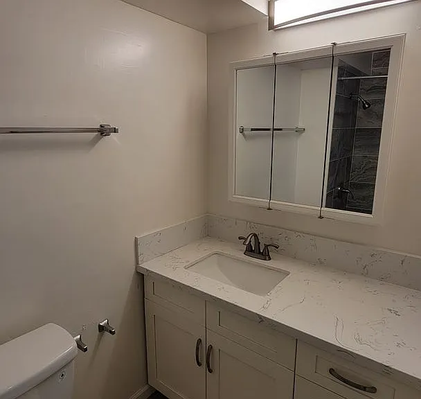 1419 Dominis St #308 — Photo 4