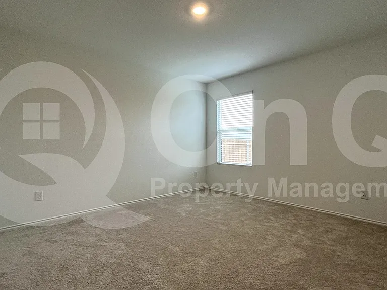 303 Ashbrook Way — Photo 10