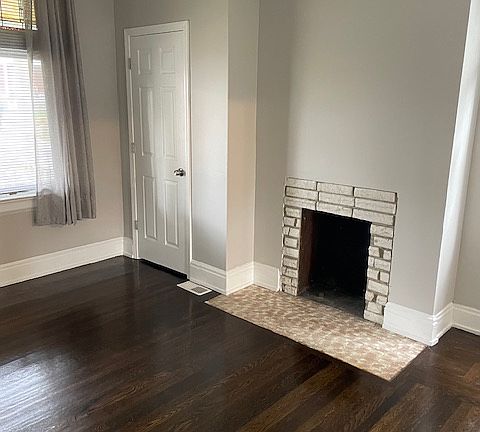 4th image of 3524 Hudson Ave #1