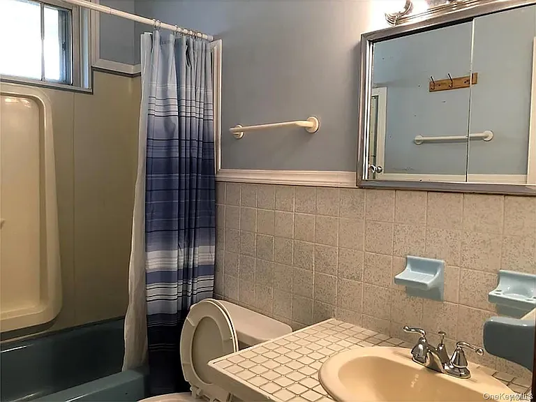 52 Horton Ave — Photo 5